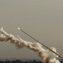 „Hezbollah“ pranešė paleidusi seriją dronų į Izraelį
