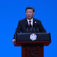 Xi Jinpingas sukritikavo NATO prieš vizitą Serbijoje