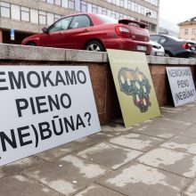 ŽŪM siūlo pieno gamintojams 8 mln. eurų paramos iš valstybės biudžeto