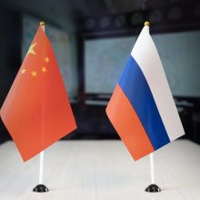 V. Putinas ir Xi Jinpingas per susitikimą Maskvoje pasidžiaugė savo valstybių santykiais