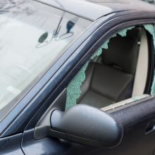Vagys apšvarino statybinį vagonėlį ir automobilį: nuostoliai siekia beveik 11 tūkst. eurų