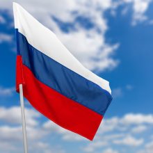 Vilniaus policija pradėjo administracinę teiseną dėl vėliavos su Rusiją šlovinančiu užrašu