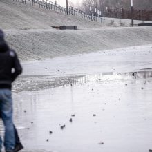 Garliavos parko upelyje aptiktas jame įšalusio nežinomo vyro kūnas 