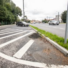 Pagaliau atnaujintas Taikos prospektas: pasitinka lygi kelio danga, nauji dviračių takai