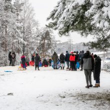 Karantininis žiemos savaitgalis: pareigūnai pramogautojus stebės ne tik Kleboniškyje