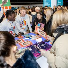 Aukštųjų mokyklų mugėje – būsimųjų studentų vilionės