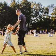 Kaunas švenčia Jonines: Santakoje – labiau tradiciškai, parako sandėlyje – jaunimo stiliumi