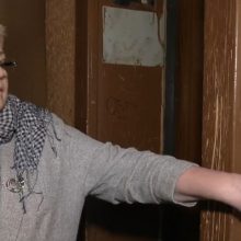 Viename Vilniaus daugiabučių – drama dėl lifto: gyventojai pasipiktinę 