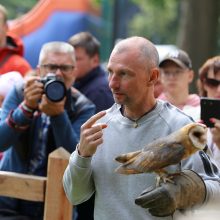 Svečiai iš Lenkijos demonstruos medžioklinius paukščius.