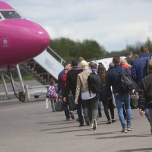 LTOU pirks iki 15 naujų Vilniaus oro uostui skirtų elektrinių autobusu