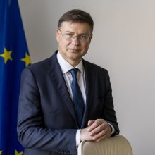 V. Dombrovskis: subsidijos Ukrainos grūdų vežimui per Baltijos uostus nesvarstomos 