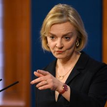 L. Truss naujuoju JK iždo kancleriu paskyrė J. Huntą