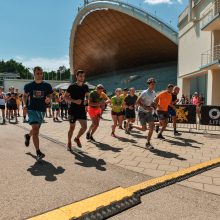 Vingio parką sudrebino ekstremalus bėgimas, tarp finišavusiųjų – ir V. Baumila