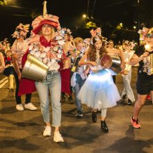 „Fluxus“ festivalyje – nuo grojančių kibirais iki kosminių žonglierių