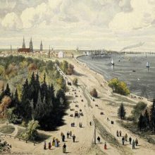 Geschichte: Eine gemalte Postkarte mit einer historischen Ansicht der Stadt Mēmelis aus dem Jahr 1880.