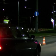 Sostinėje – naktiniai kelių policijos reidai: išlipęs vienas vairuotojas vos stovėjo ant kojų