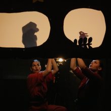 Jaunąjį teatro žiūrovą kviečia nuotaikingas premjerinis spektaklis „Mikė Pūkuotukas ir kiti“