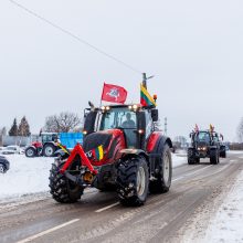 Lietuvos žemdirbiai ruošiasi protestui – Vilniuje renkasi traktoriai, kita technika