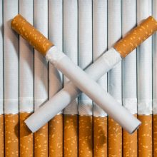 Šilalės rajone įkliuvo  46 m. vyras:  vežė beveik 2 tūkst. pakelių kontrabandinių cigarečių