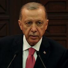 R. T. Erdoganas Maskvai ir Kyjivui pasiūlė sudaryti komisiją dėl Kachovkos užtvankos 