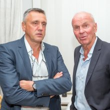 Futbolo legendų gretose – buvę bendražygiai