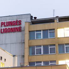 Liberalai susitiko su A. Dulkiu: išsakė abejones dėl sveikatos reformos ir pokyčių Plungės ligoninėje