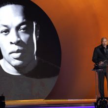 Beyonce pasiekė „Grammy“ rekordą, H. Stylesas gavo geriausio albumo apdovanojimą