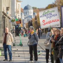 Kaune – reikalavimai mažinti skurdą: „Mums nereikia trupinių nuo jūsų stalo“