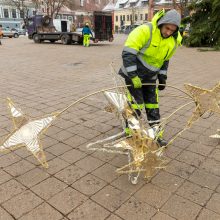 Šventės baigėsi: Kauno eglutės dekoracijos keliauja į sandėlius