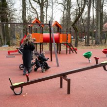 Pirmųjų Zoologijos sodo lankytojų įspūdžiai: gražu, tvarkinga, akį traukia egzotiniai gyvūnai