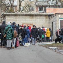 Prie nemokamo pieno Kaune nutįso eilės: perdirbėjai jau žada didinti supirkimo kainas
