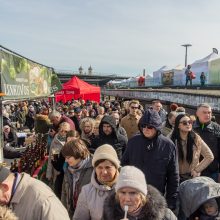 Sausakimšoje Kaziuko mugėje Kaune – šypsenos, derybos, aimanos ir stipruolis V. Blekaitis