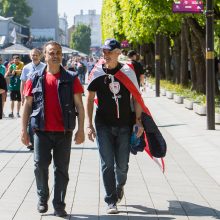 Eurolygos nuotaika Laisvės alėjoje: graikų dainos ir šokiai