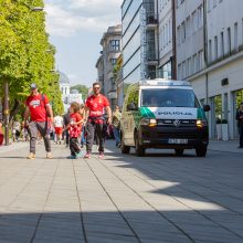 Eurolygos nuotaika Laisvės alėjoje: graikų dainos ir šokiai