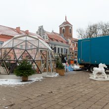 Šventės baigėsi: Kauno eglutės dekoracijos keliauja į sandėlius