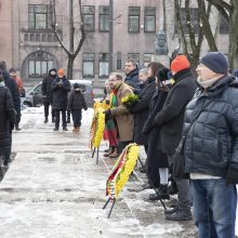 Gėlių padėjimas prie „Laisvės“ paminklo ir Nežinomo kareivio kapo