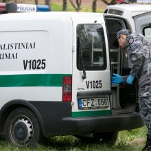 Kauno daugiabučio lindynėje rasti negyvi jos šeimininkas ir nežinomas šio svečias 