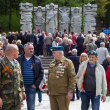 Konservatoriai vėl kelia klausimą dėl Georgijaus juostelių draudimo