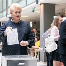 Balsavo D. Grybauskaitė: mums pasisekė dėl antrojo turo kandidatų