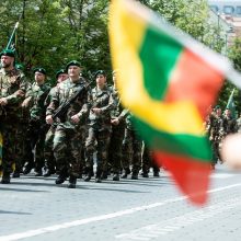 Prasideda tris dienas truksiantis „Šimtmečio vėliavų žygis“: kelionę baigs Klaipėdoje