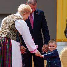 D. Grybauskaitė Lietuvos žmonėms palinkėjo orumo ir pasitikėjimo