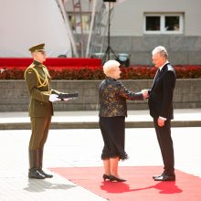 D. Grybauskaitė perdavė Prezidento rūmus G. Nausėdai