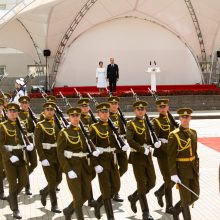 D. Grybauskaitė perdavė Prezidento rūmus G. Nausėdai