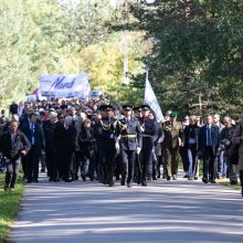 Žydų genocidų aukų atminimo diena vėl žiebia diskusijas apie istorinę atmintį