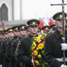 Iškilmingos laidotuvės baigėsi: sukilimo vadai palydėti į Rasų kapines