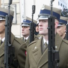 Iškilmingos laidotuvės baigėsi: sukilimo vadai palydėti į Rasų kapines