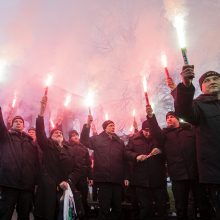 Ugniagesiai didesnių pinigų negavo: žada rengti protestus kas savaitę