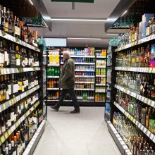 Seimo komitete – svarstymai apie liberalesnį alkoholio vartojimą