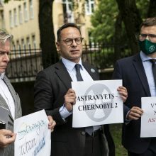 Susitarimas dėl Astravo AE kursto aistras: latviams iškėlė vienybės klausimą