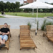 Kultūros paveldo komisija: paplūdimys Lukiškių aikštėje nedera su istorine reikšme